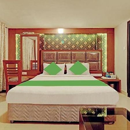 Pine Tree Boutique Hotel Chennai Esterno foto