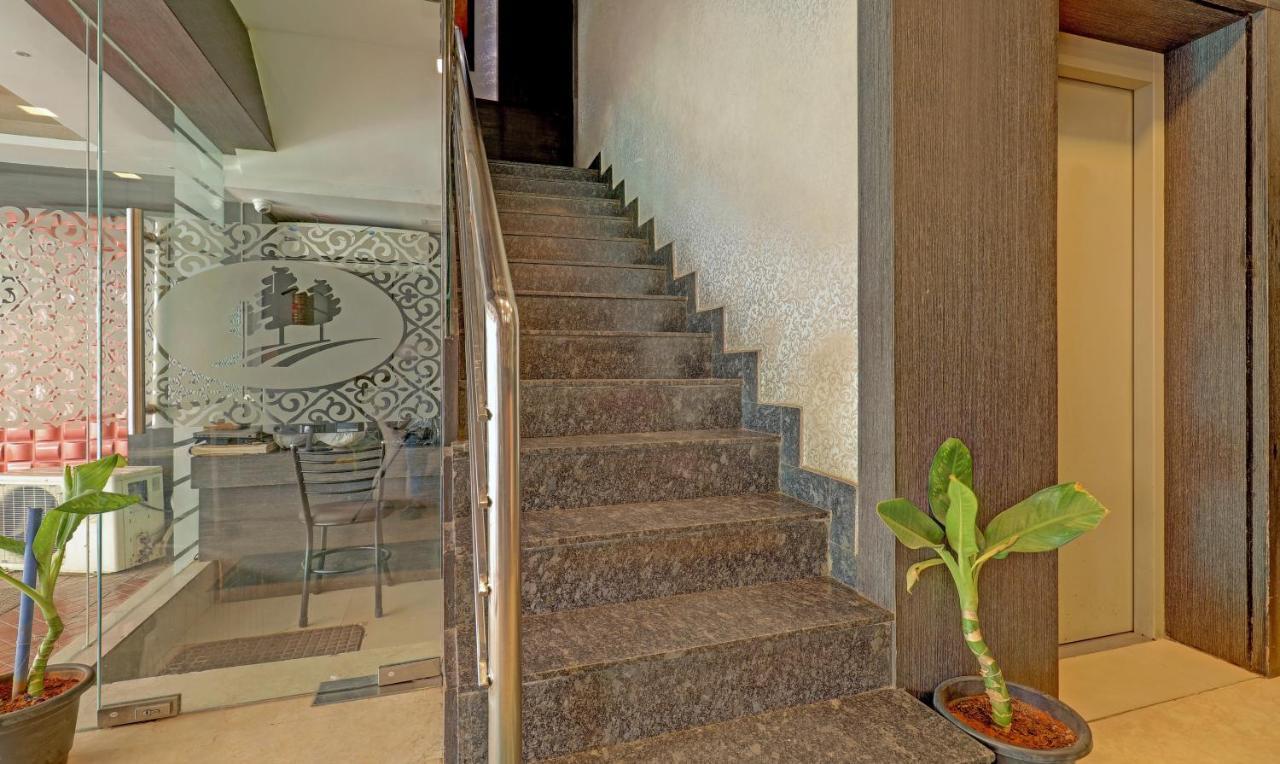Pine Tree Boutique Hotel Chennai Esterno foto