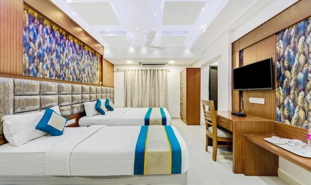 Pine Tree Boutique Hotel Chennai Esterno foto