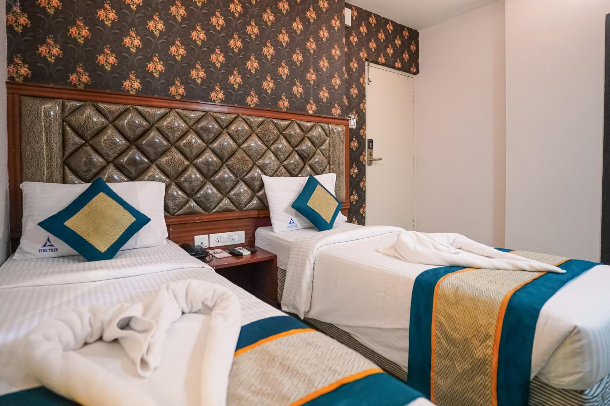 Pine Tree Boutique Hotel Chennai Esterno foto