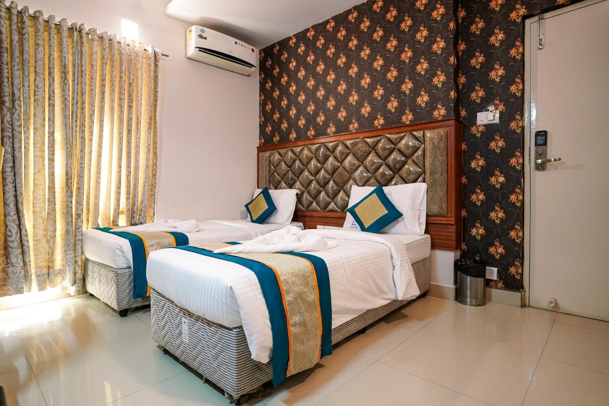 Pine Tree Boutique Hotel Chennai Esterno foto