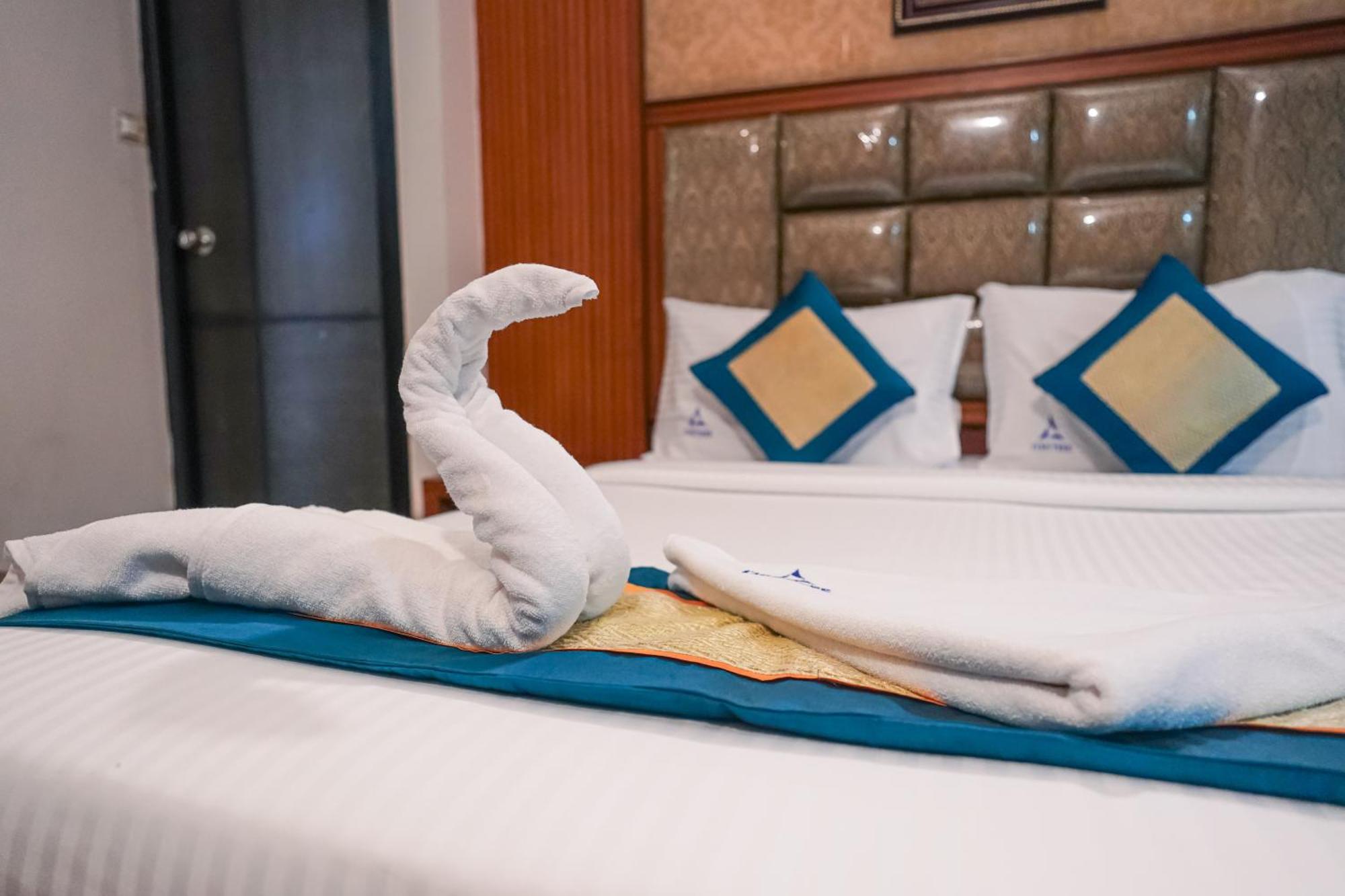 Pine Tree Boutique Hotel Chennai Esterno foto